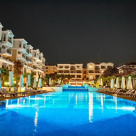 Apartament Menada Kavaci *