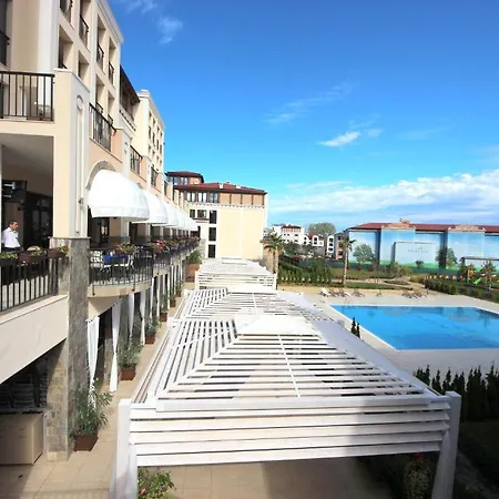 Menada Kavaci Apartament *
