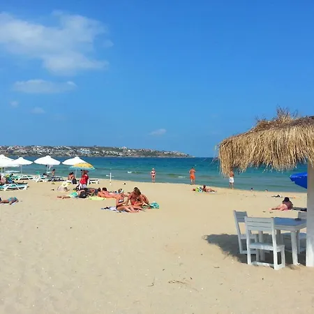 Apartament Menada Kavaci