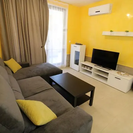 Apartmán Menada Kavaci